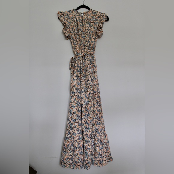 Kara&Kate Floral Maxi - Picture 2 of 5